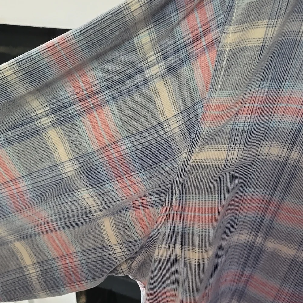 Tommy Bahama Men's Blue and Pink Plaid Shirt - Picture 5 of 11